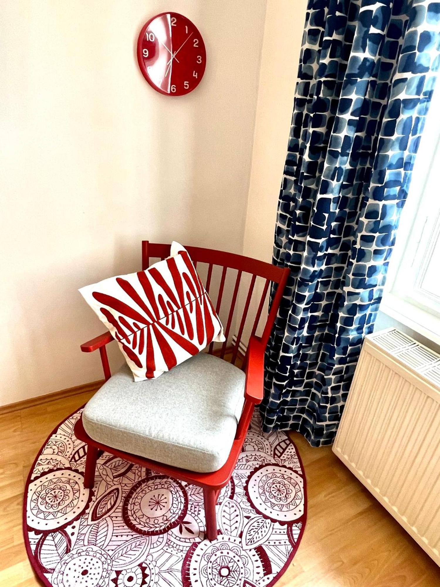 Cozy City Retreat - By Nahuen Suites Грац Екстериор снимка