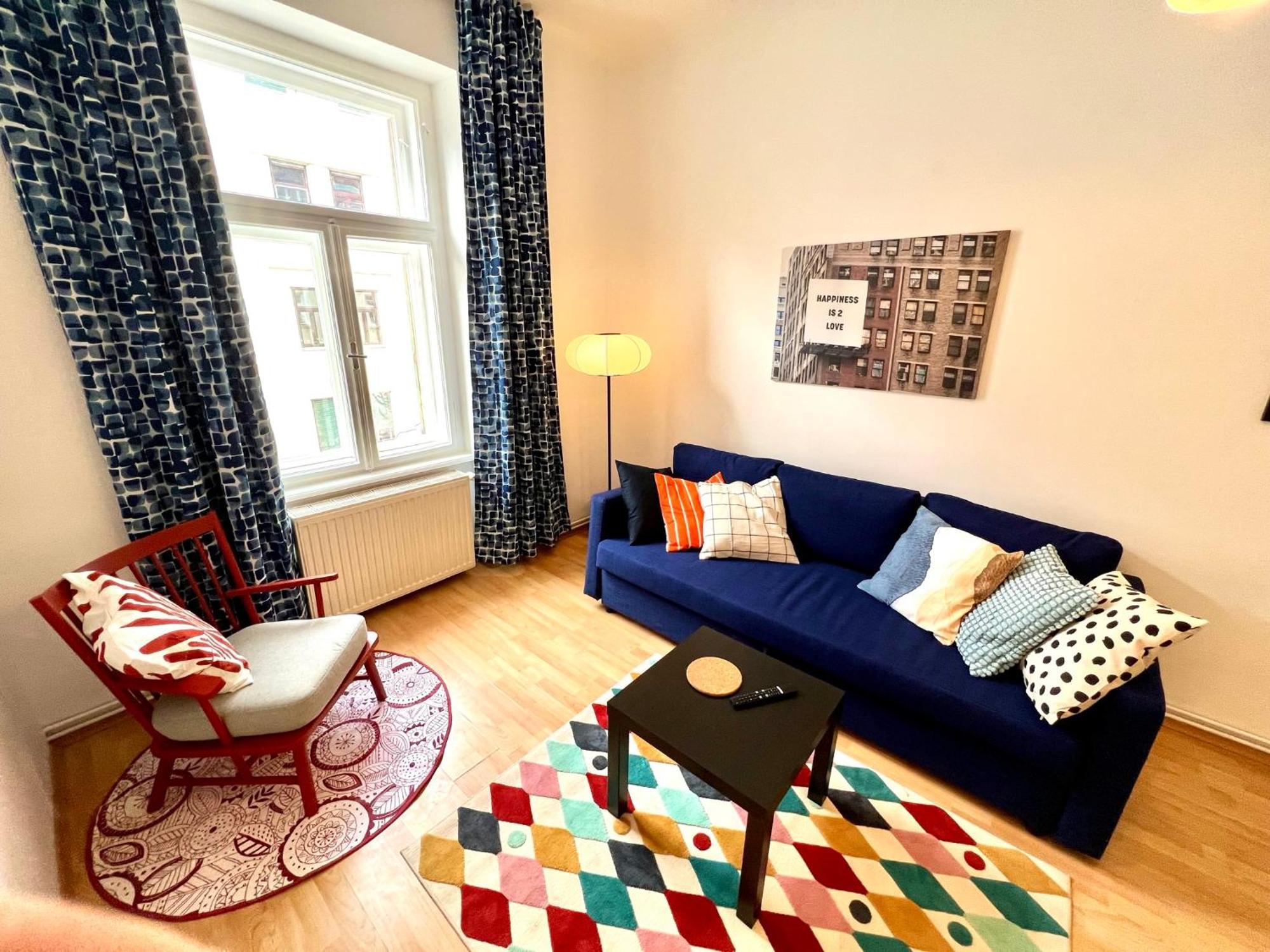 Cozy City Retreat - By Nahuen Suites Грац Екстериор снимка