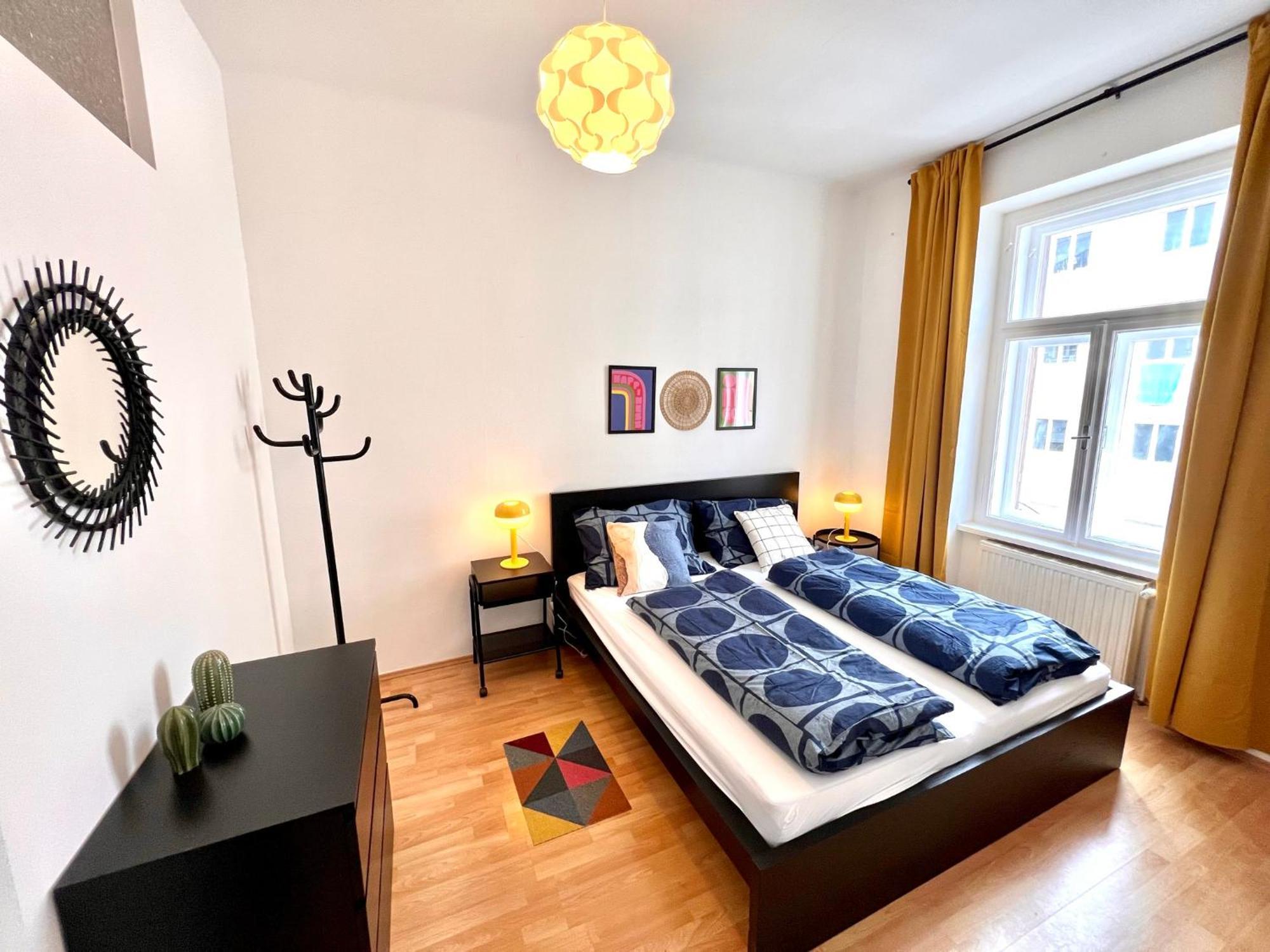 Cozy City Retreat - By Nahuen Suites Грац Екстериор снимка